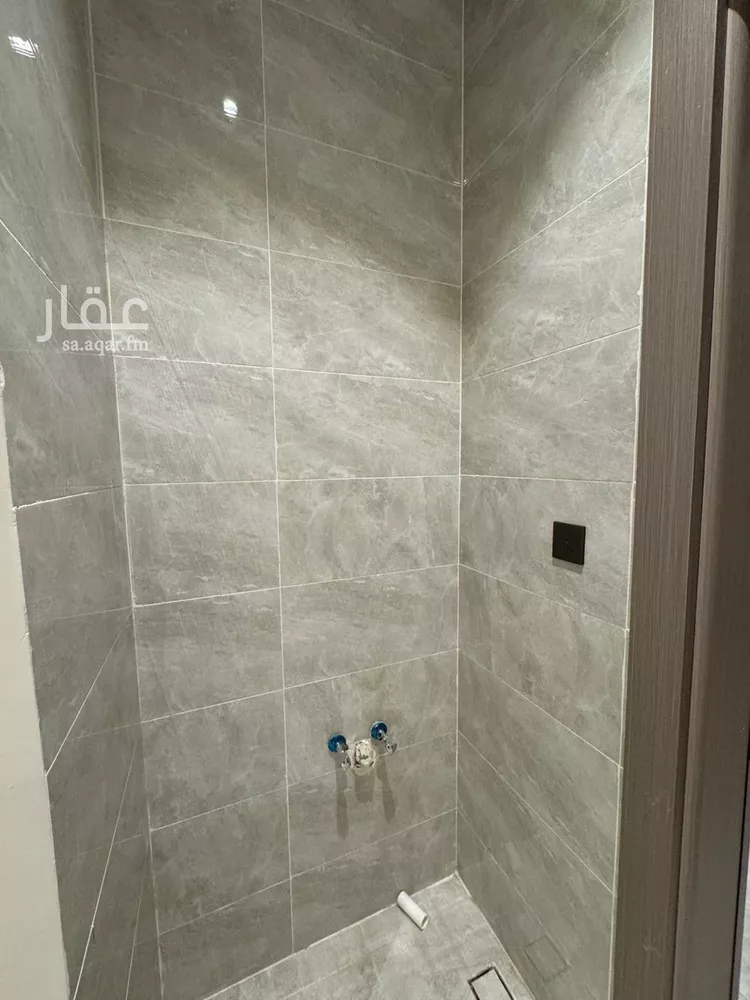 شقة للإيجار في شارع العطايف, حي الحمراء, مدينة الخبر, المنطقة الشرقية صورة 5