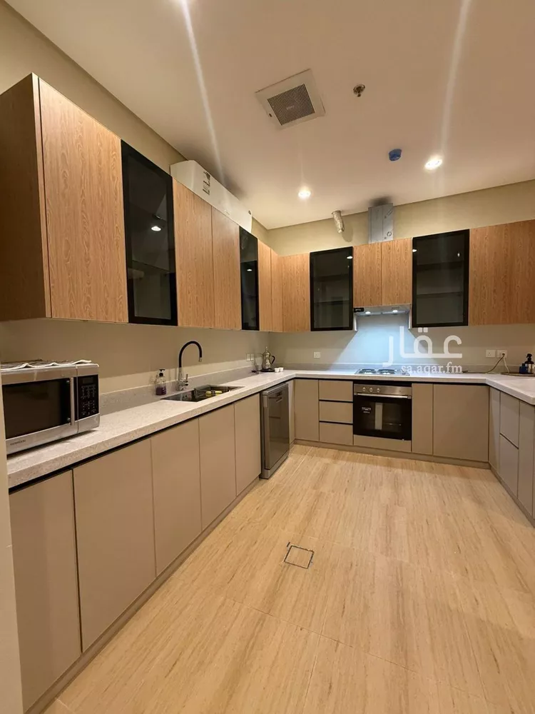 شقة للإيجار في شارع أم القرى, حي الحمراء, مدينة الخبر, المنطقة الشرقية