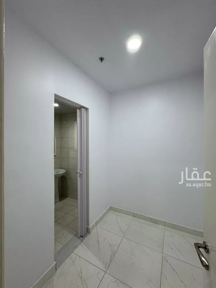 شقة للإيجار في شارع الجابرية, حي الحمراء, مدينة الخبر, المنطقة الشرقية صورة 5