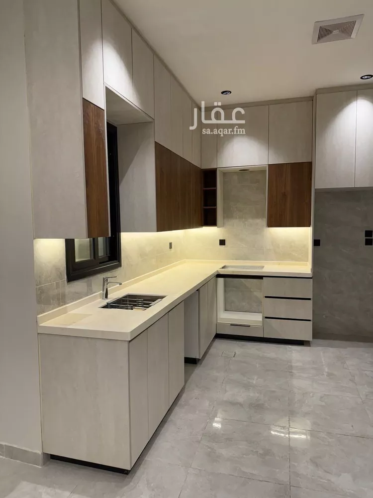 شقة للبيع في شارع العطايف, حي الحمراء, مدينة الخبر, المنطقة الشرقية