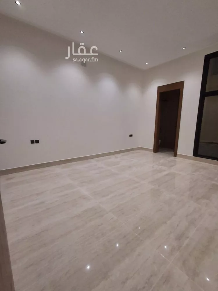 دور للبيع في شارع عبدالله لبني, حي العوالي, مدينة الرياض, منطقة الرياض صورة 3