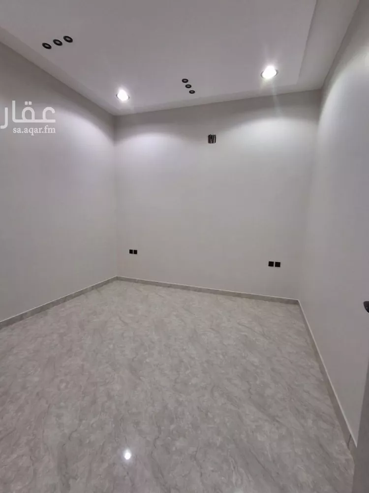 دور للبيع في شارع محمد الراوي, حي العوالي, مدينة الرياض, منطقة الرياض صورة 5