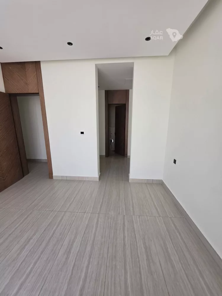 Floor for Rent in Riyadh Al Qirawan 23