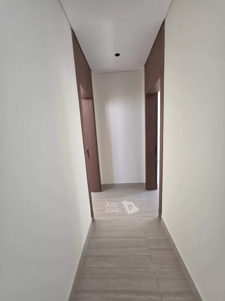 Floor for Rent in Riyadh Al Qirawan 15