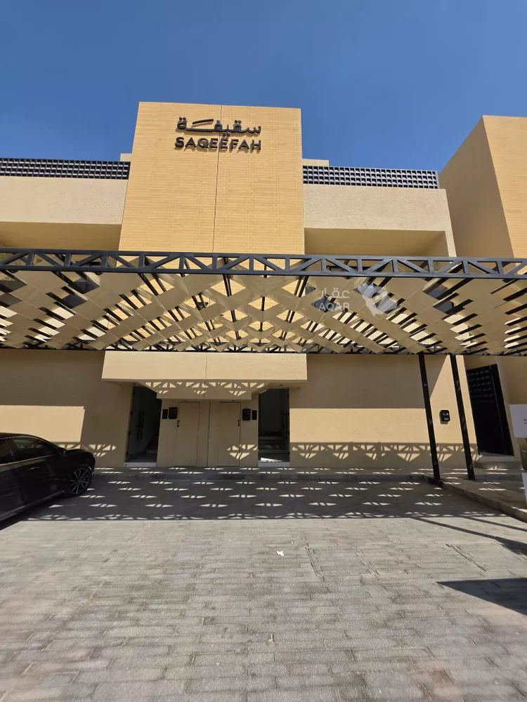 Floor for Rent in Riyadh Al Qirawan 16
