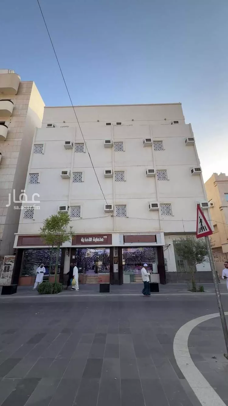 عمارة للبيع في شارع قباء النازل, حي المغيسلة, مدينة المدينة المنورة, منطقة المدينة المنورة صورة 3