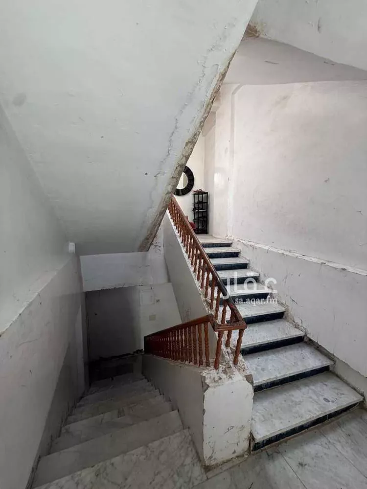 عمارة للبيع في شارع سعيد بن القاسم, حي بئر عثمان, مدينة المدينه المنوره, منطقة المدينة المنورة صورة 5