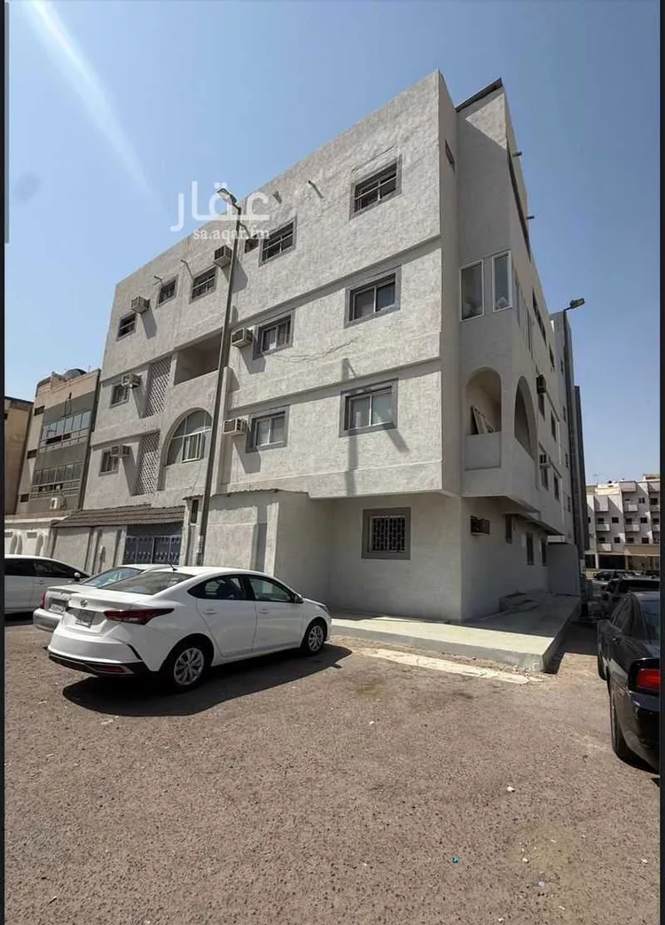 عمارة للبيع في شارع محمد بن سيرين, حي قربان, مدينة المدينة المنورة, منطقة المدينة المنورة صورة 3
