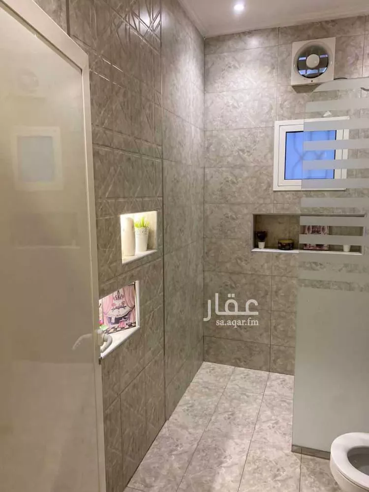 فيلا للبيع في شارع عمر ابن عبدالعزيز, مدينة الظهران, المنطقة الشرقية صورة 5