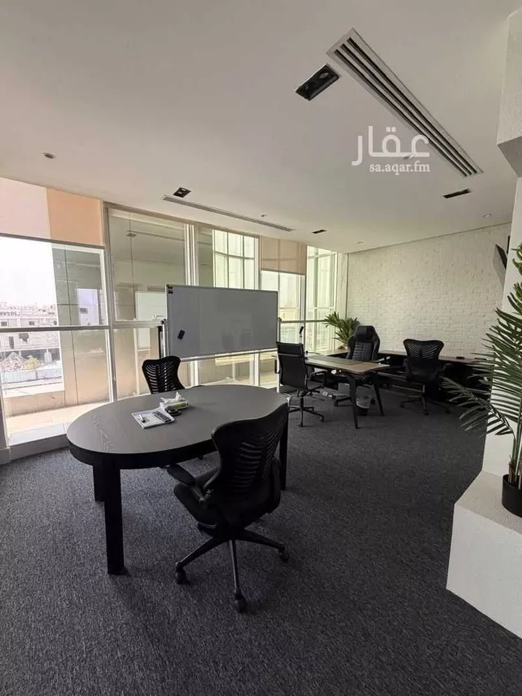 Commercial Office for Rent in Riyadh Al Malqa صورة 3