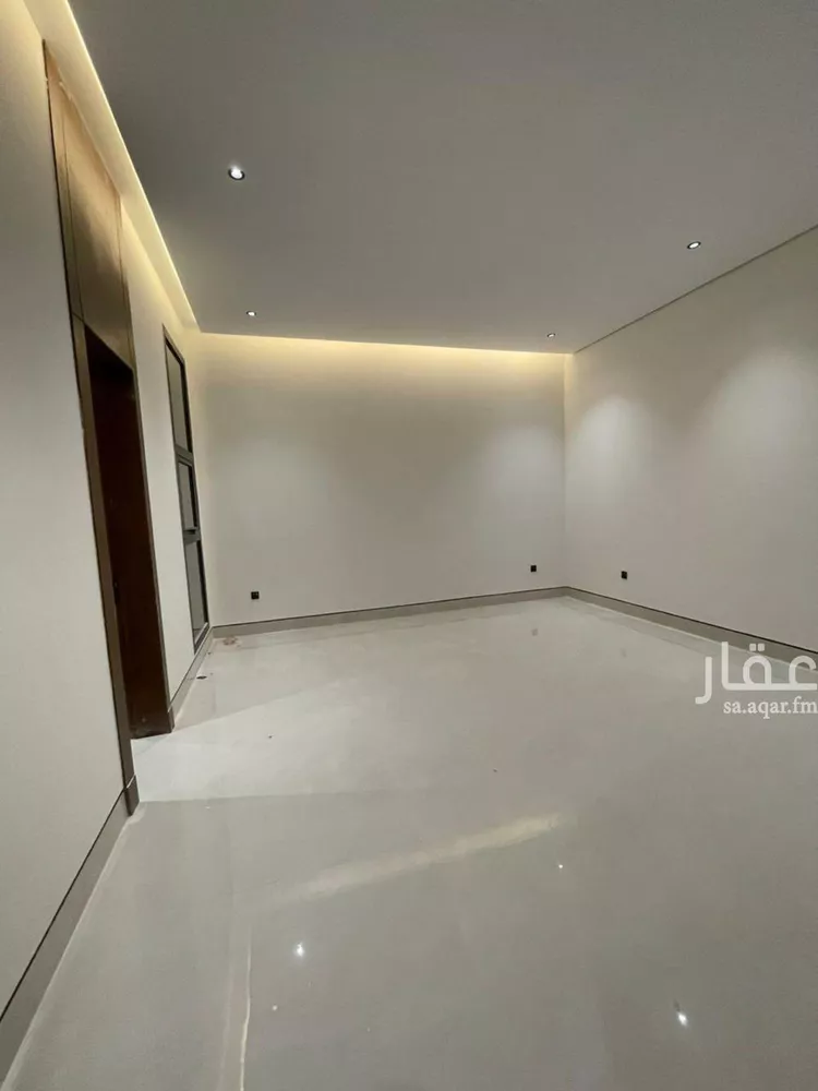 Villa for Sale in Riyadh Al Mahdiyah 18