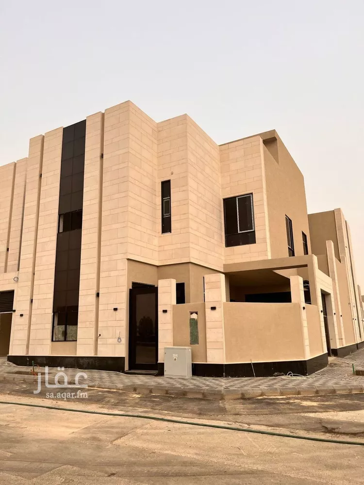 فيلا للبيع في شارع السيل الكبير, حي المهدية, مدينة الرياض, منطقة الرياض صورة 3