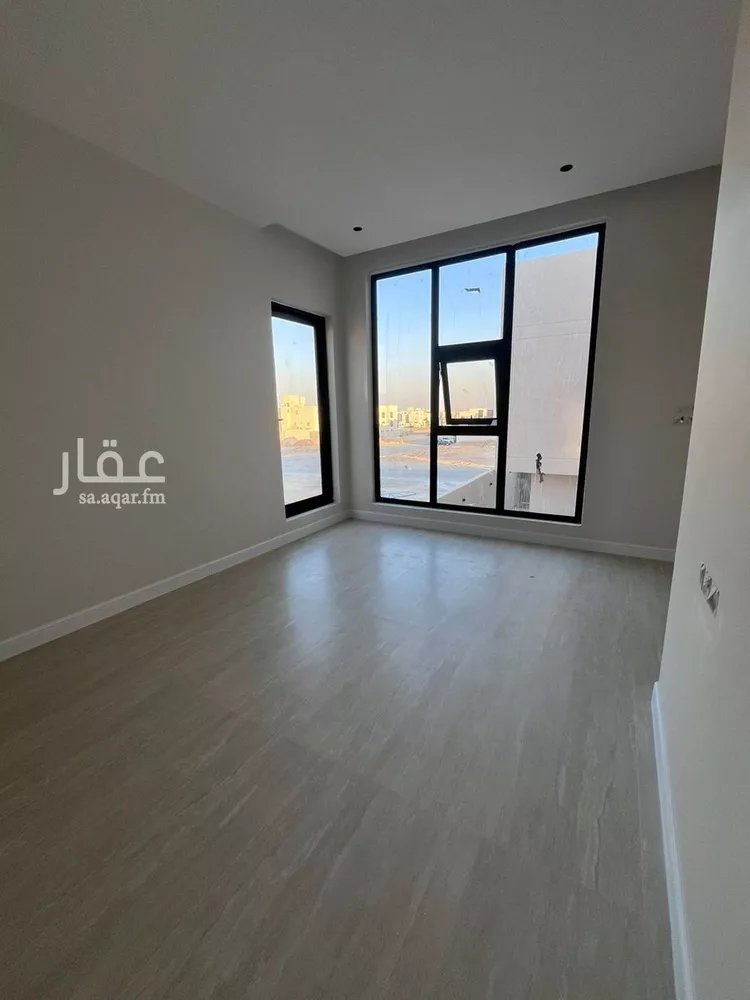 فيلا للبيع في شارع عبدالقادر بن عبدالوارث, حي المهدية, مدينة الرياض, منطقة الرياض صورة 4