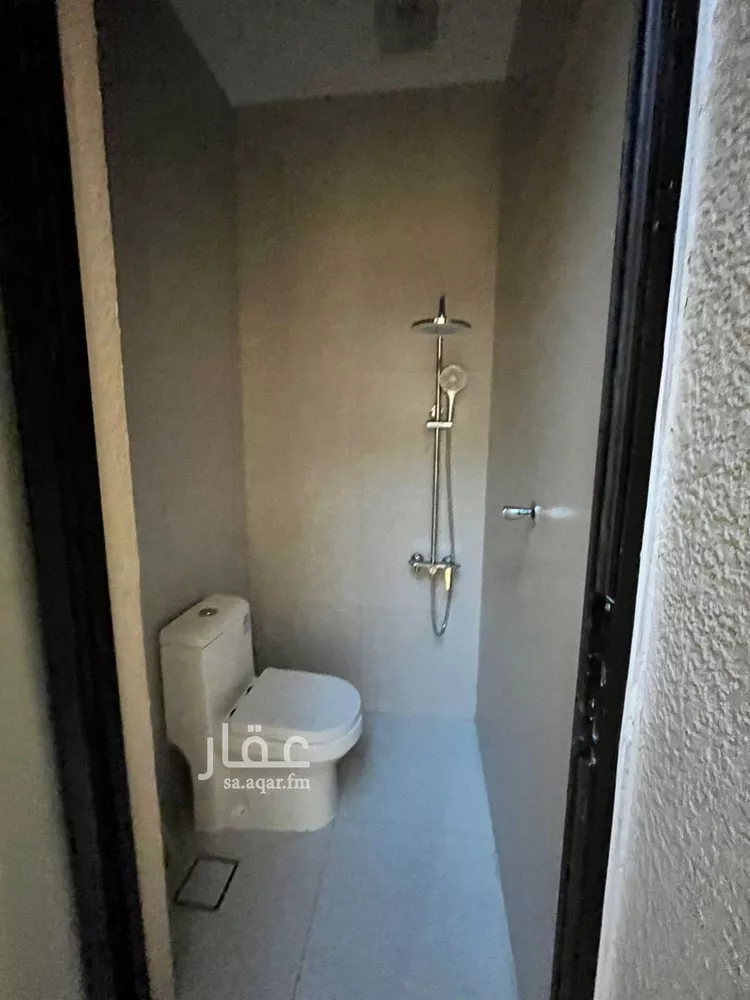 فيلا للبيع في شارع عبدالقادر بن عبدالوارث, حي المهدية, مدينة الرياض, منطقة الرياض صورة 2