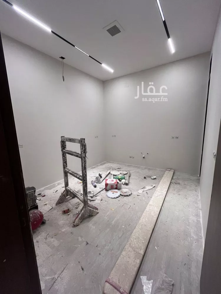 فيلا للبيع في شارع أحمد بن محمد العتابي, حي المهدية, مدينة الرياض, منطقة الرياض صورة 4