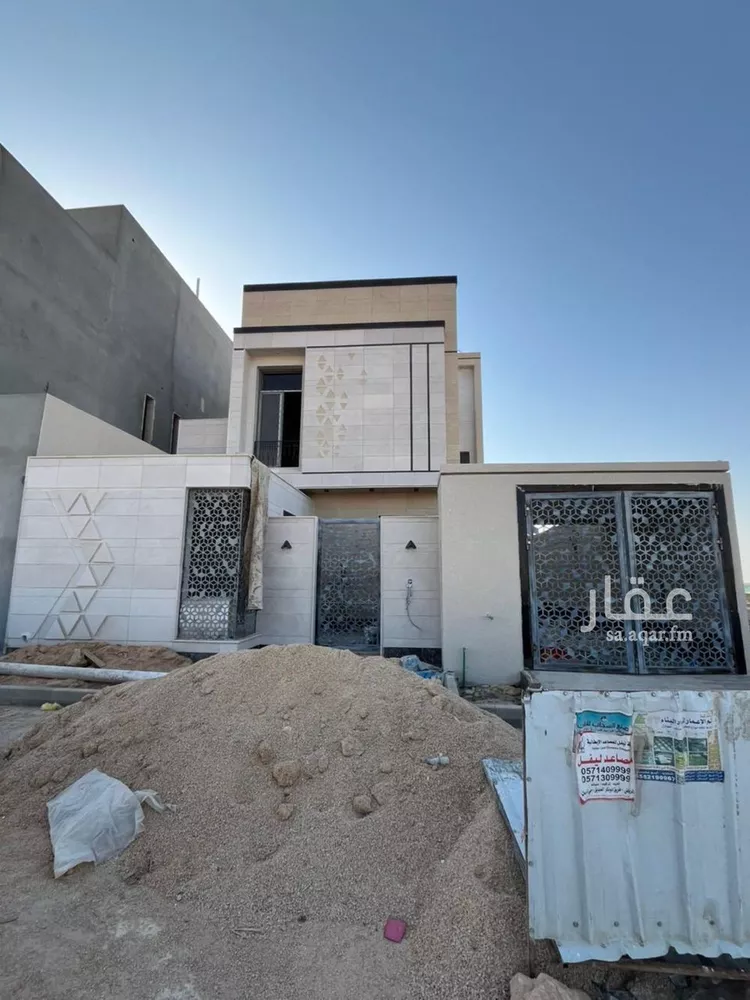 فيلا للبيع في شارع أحمد الكازروني, حي المهدية, مدينة الرياض, منطقة الرياض صورة 2