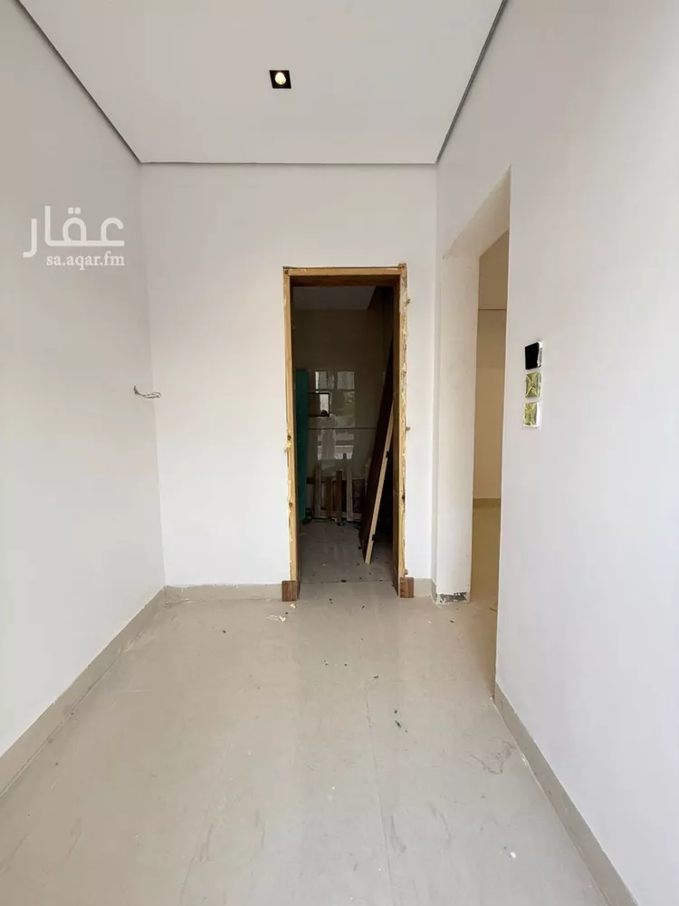 فيلا للبيع في شارع علي بن حسن الشويطر, حي المهدية, مدينة الرياض, منطقة الرياض صورة 5