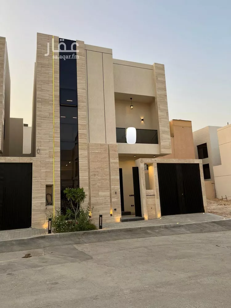 فيلا للبيع في شارع أحمد مفتي المكي الحنفي, حي المهدية, مدينة الرياض, منطقة الرياض