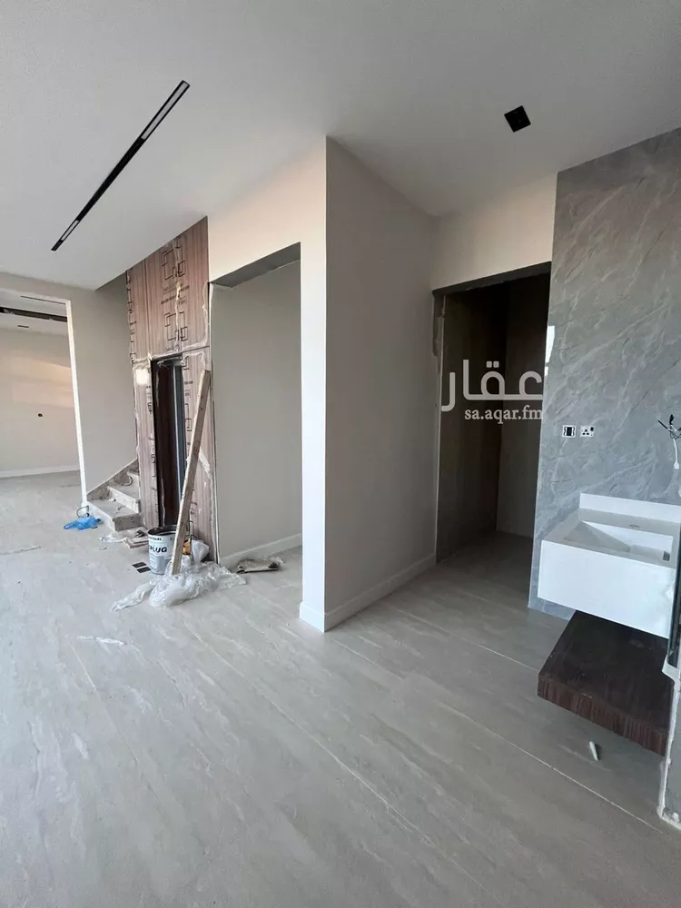 فيلا للبيع في شارع عبدالقادر بن عبدالوارث, حي المهدية, مدينة الرياض, منطقة الرياض صورة 3