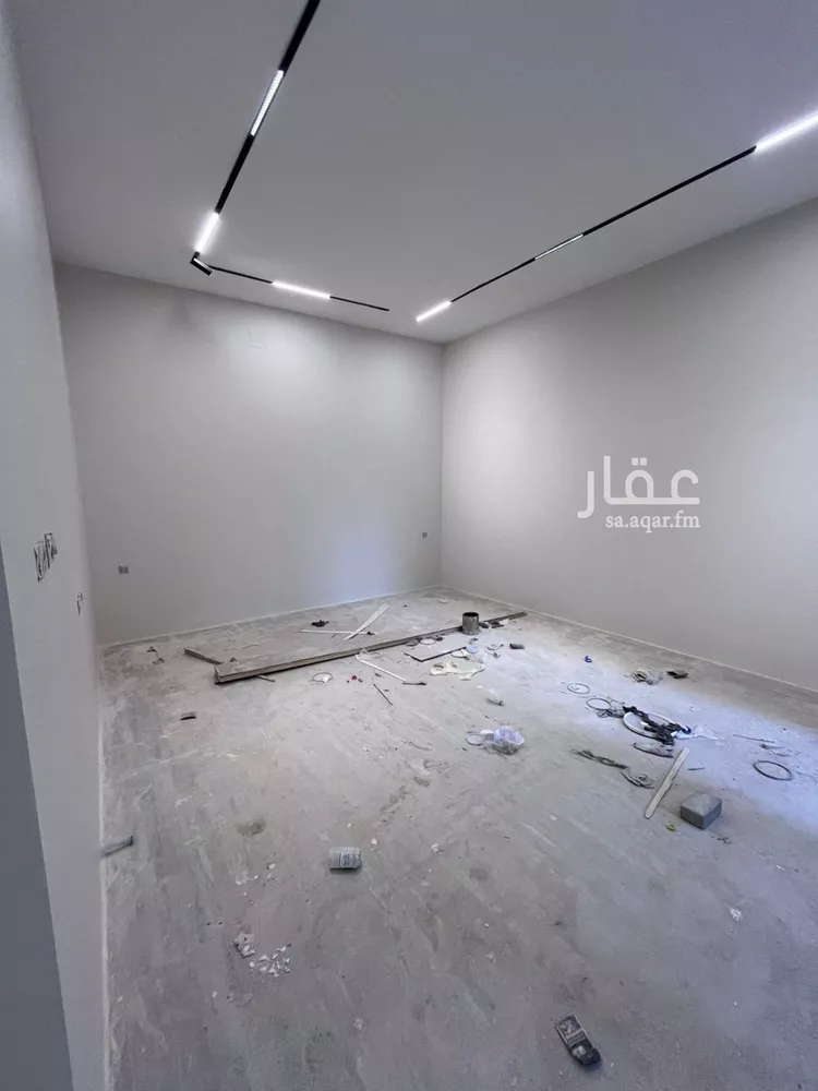 فيلا للبيع في شارع أحمد بن محمد العتابي, حي المهدية, مدينة الرياض, منطقة الرياض صورة 5