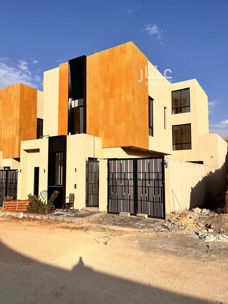 فيلا للبيع في شارع أبي الشيخ الأصبهاني, حي المهدية, مدينة الرياض, منطقة الرياض 19