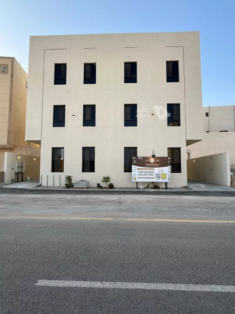 Building for Sale in Riyadh Al Mahdiyah