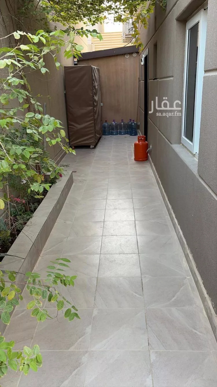 فيلا للبيع في شارع محمد بن أبي الشرف, حي مطار الملك خالد الدولي, مدينة الرياض, منطقة الرياض 12