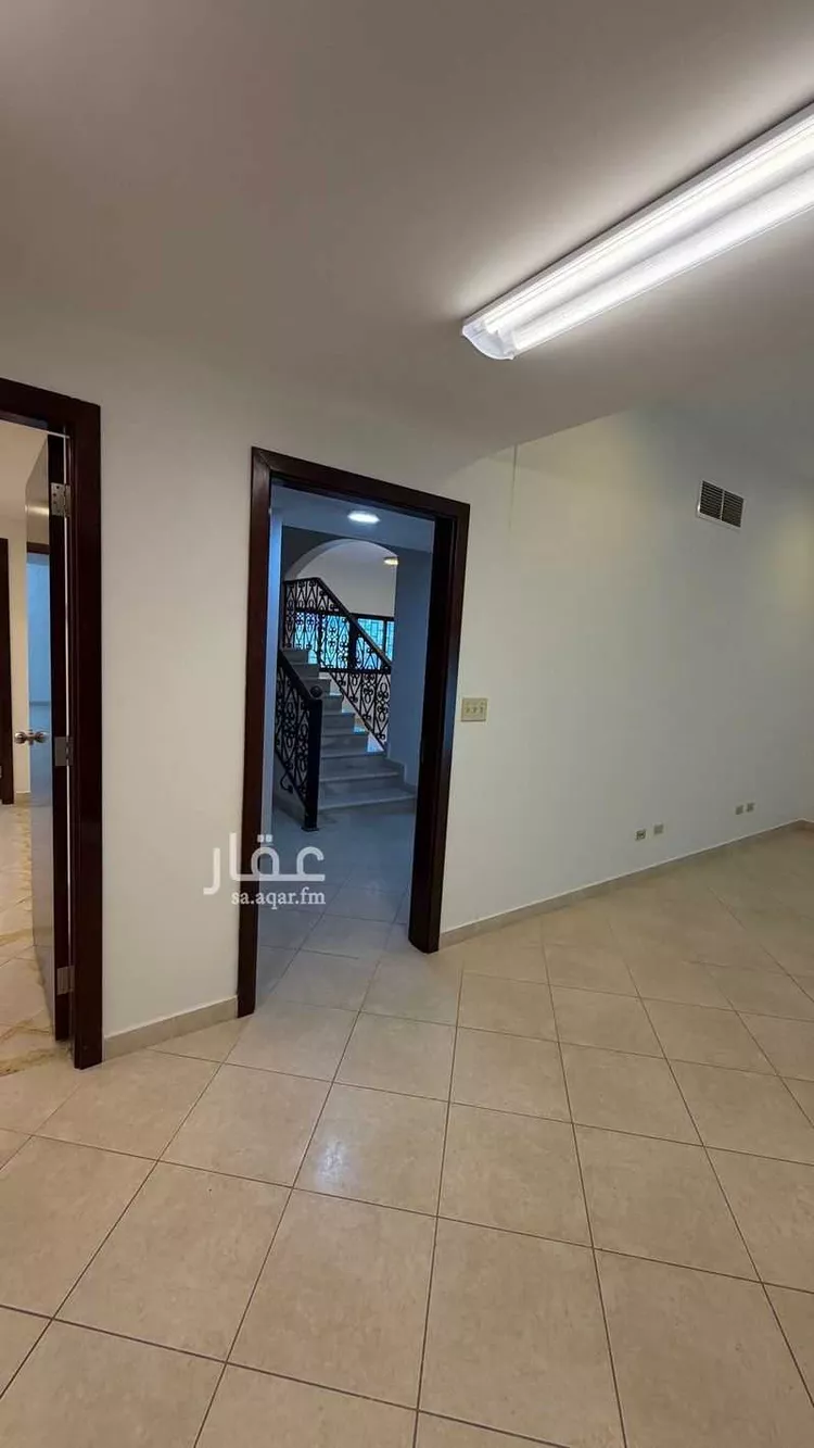 فيلا للبيع في شارع طـريق اللـؤلـؤ, حي جلمودة, مدينة مدينه الجبيل الصناعيه, المنطقة الشرقية 9