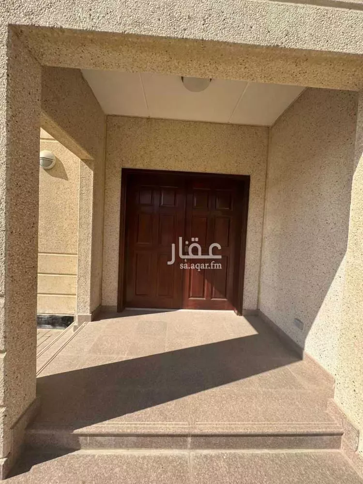 فيلا للبيع في شارع محيرق, حي جلمودة, مدينة مدينه الجبيل الصناعيه, المنطقة الشرقية 9