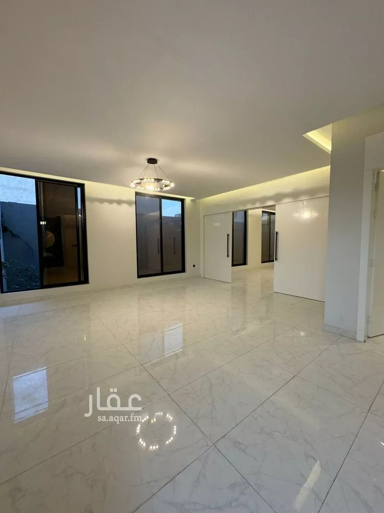Villa for Sale in Al Khobar Al Amwaj 7