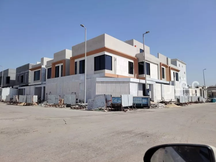 فيلا للبيع في شارع القارة, حي الصواري, مدينة الخبر, المنطقة الشرقية