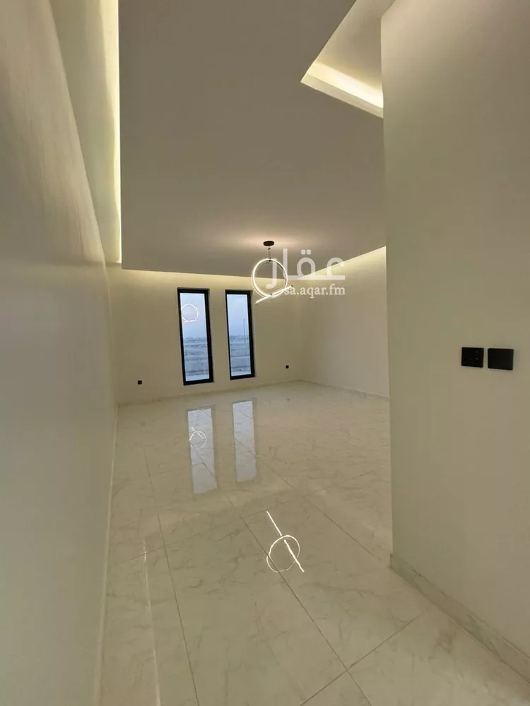 Villa for Sale in Al Khobar Al Amwaj 11