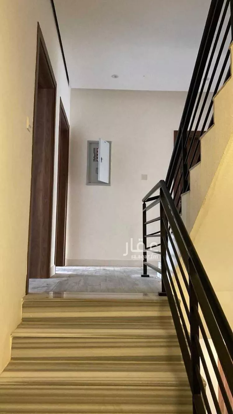 فيلا للإيجار في شارع ابن الجارود ، حي مطار الملك خالد الدولي ، الرياض ، منطقة الرياض صورة 4