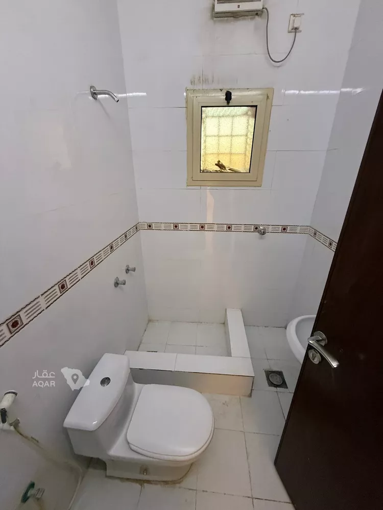 شقة للإيجار في شارع 56 ج, حي المطار, مدينة جازان, منطقة جازان 4