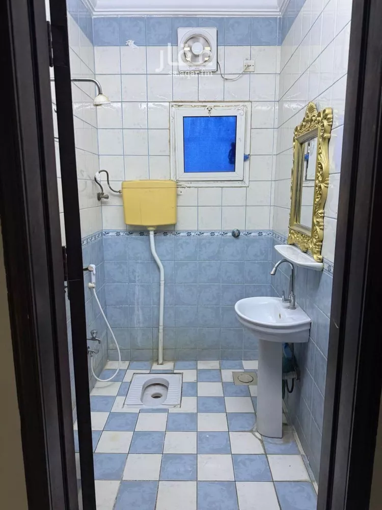 شقة للإيجار في شارع حرام الجهني, حي الصفاء, مدينة جازان, منطقة جازان صورة 5