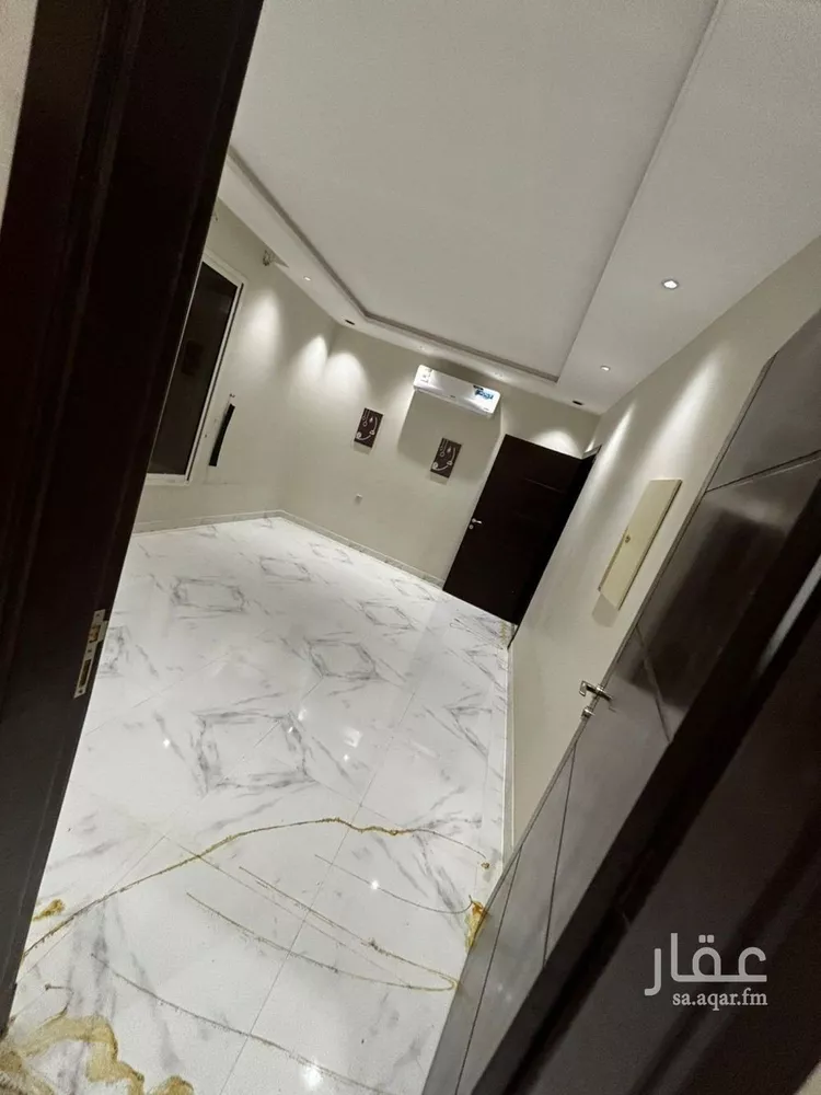 فيلا للبيع في شارع طلحة الصالحاني, حي عكاظ, مدينة الرياض, منطقة الرياض صورة 2