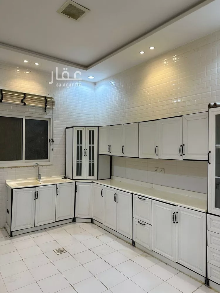 شقة للإيجار في شارع أحمد بن عبدالله الصنعاني, حي الرمال, مدينة الرياض, منطقة الرياض صورة 2