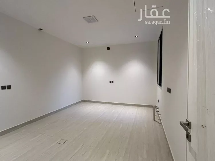 فيلا للإيجار في شارع طلحة الصالحاني, حي عكاظ, مدينة الرياض, منطقة الرياض صورة 4
