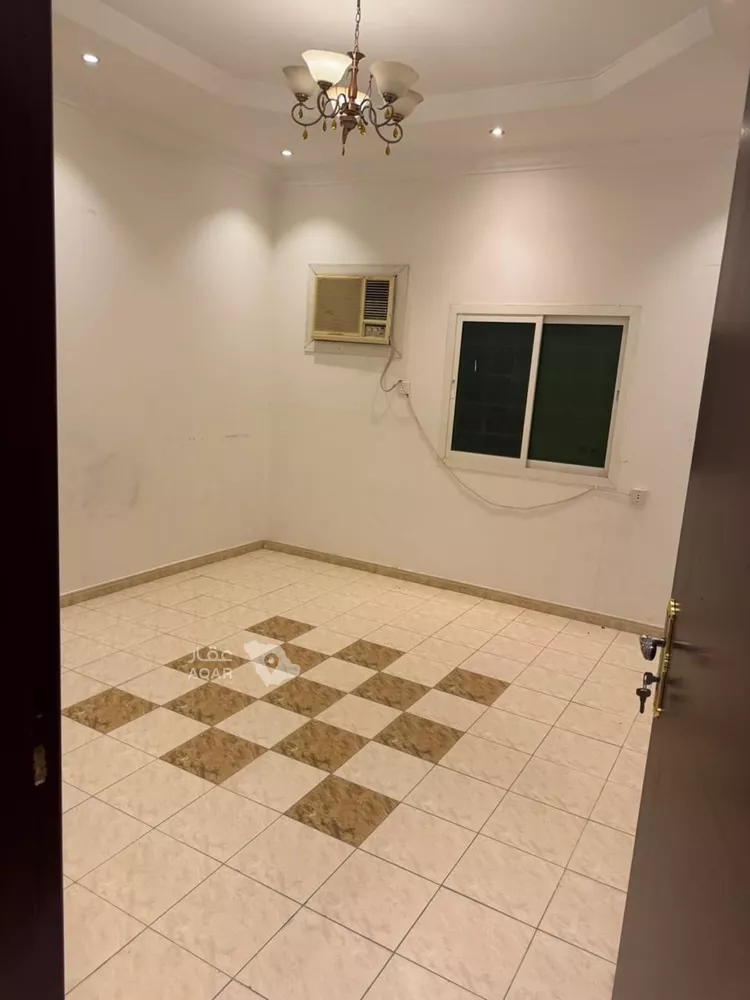 Floor for Rent in Riyadh Qurtubah 7