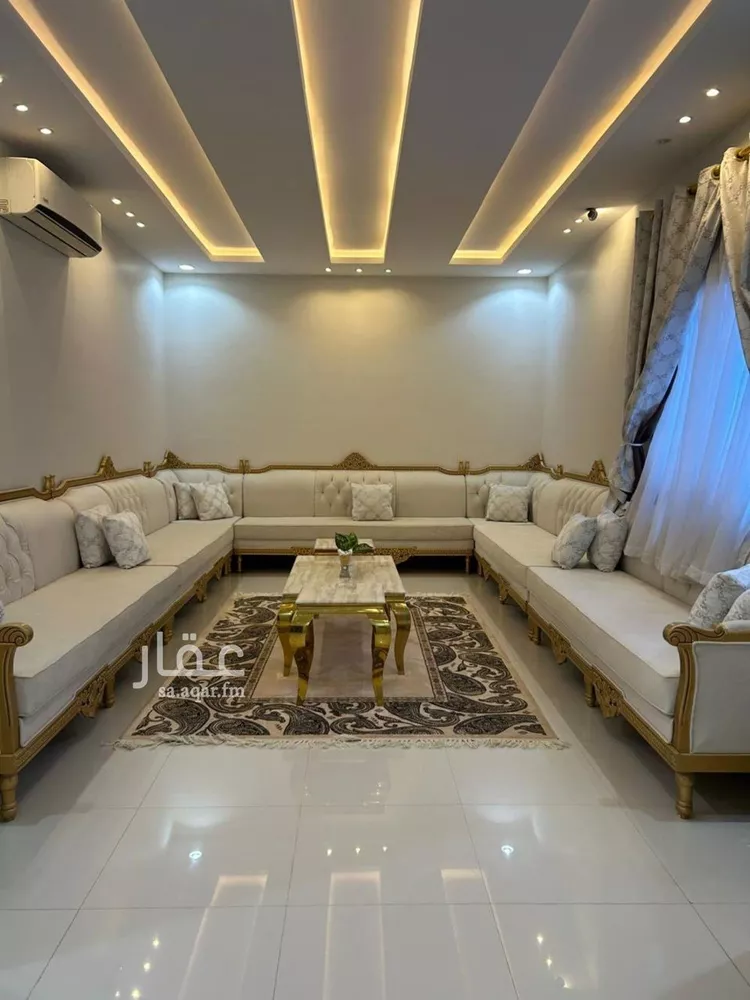 Floor for Rent in Riyadh Al Mahdiyah