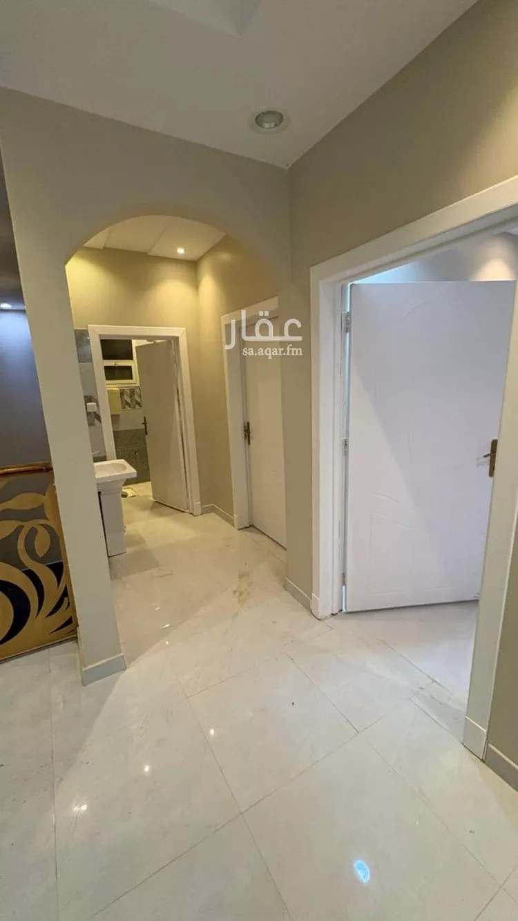فيلا للإيجار في شارع إسماعيل بن أحمد بن الحسن, حي المهدية, مدينة الرياض, منطقة الرياض صورة 2