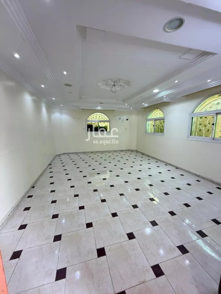 Floor for Rent in Riyadh Al Yarmouk