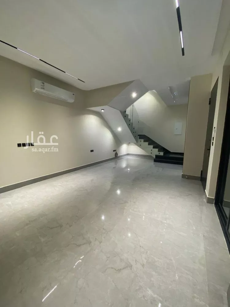 فيلا للإيجار في شارع إسماعيل بن أحمد بن الحسن, حي المهدية, مدينة الرياض, منطقة الرياض