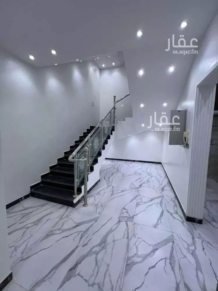 فيلا للإيجار في شارع رقم 308, حي ظهرة لبن, مدينة الرياض, منطقة الرياض صورة 4