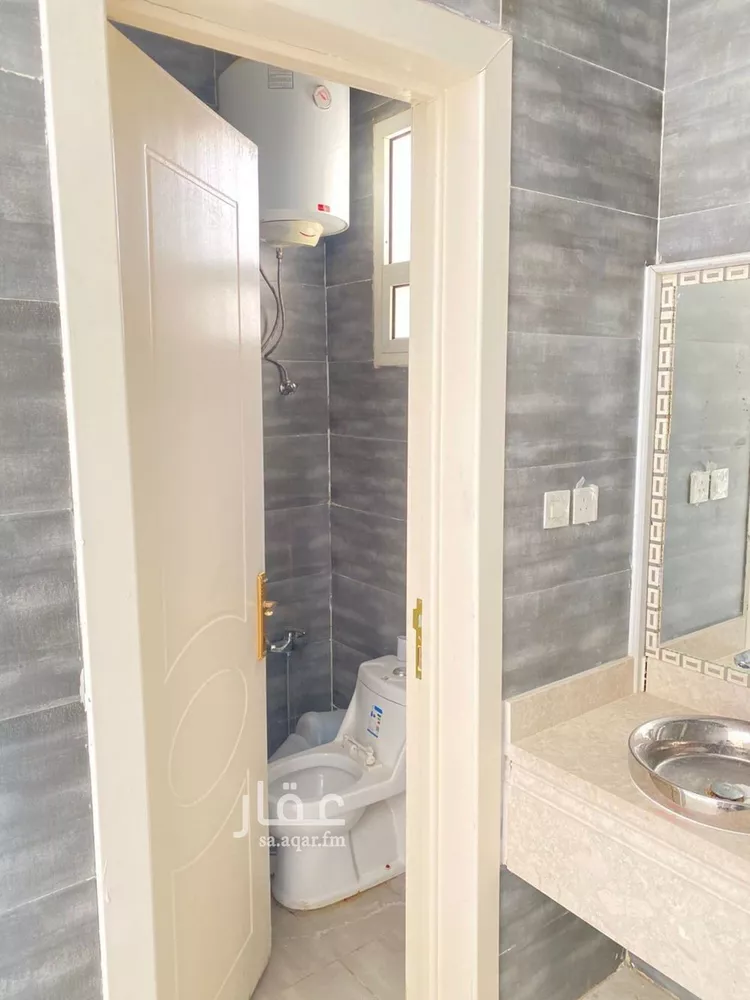 فيلا للإيجار في شارع طلحة الصالحاني, حي عكاظ, مدينة الرياض, منطقة الرياض صورة 2