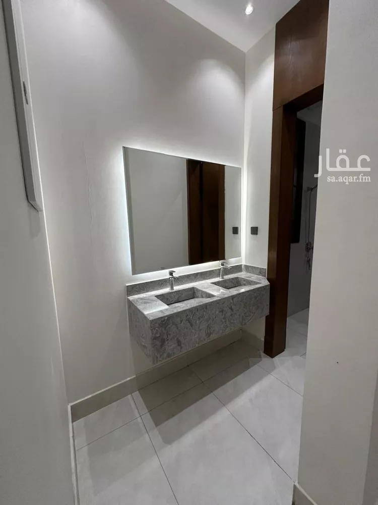 فيلا للإيجار في شارع إسماعيل بن أحمد بن الحسن, حي المهدية, مدينة الرياض, منطقة الرياض صورة 2