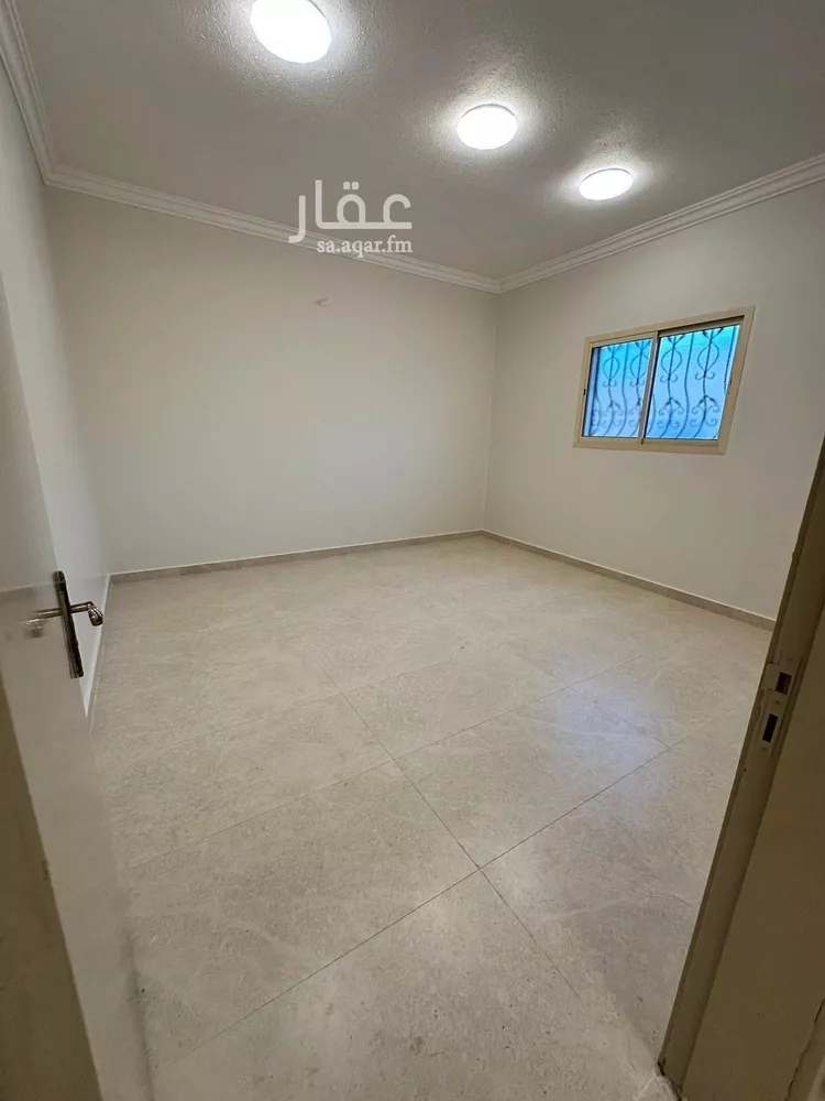 شقة للإيجار في شارع عمر الكردي, حي العوالي, مدينة الرياض, منطقة الرياض صورة 2