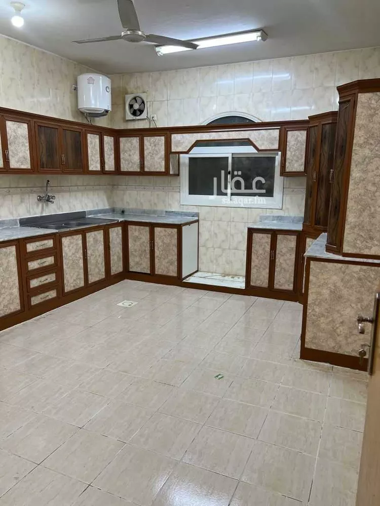 Building for Rent in Ahad Rufaidah Al Khalij