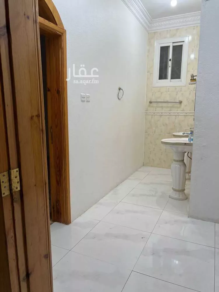 Building for Rent in Ahad Rufaidah Al Khalij 7