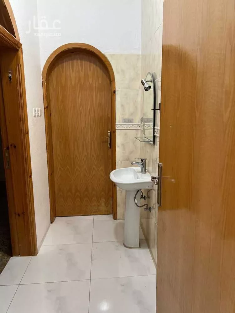 عمارة للإيجار في شارع الخليج, حي الخليج, مدينة أحد رفيدة, منطقة عسير صورة 4